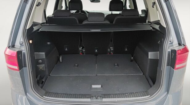 VOLKSWAGEN TOURAN MONOVOLUMEN COMPACTO 2.0 TDI 110KW DSG MAS 150 5P 7 Plazas