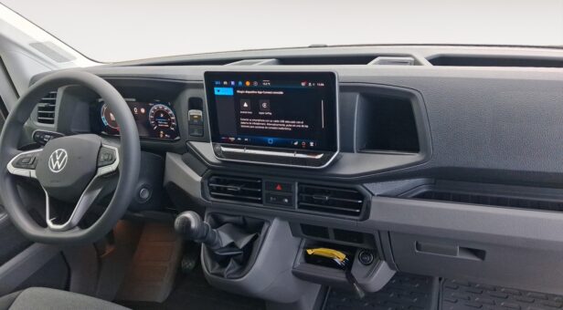 VOLKSWAGEN COMERCIALES LCV CRAFTER 35 FURGON BATALLA MEDIA L3H2 2.0 TDI FWD 103 KW (140 cv) 6 VEL. 3500 KG VOLKSWAGEN COMERCIALES LCV CRAFTER 35 FURGON BATALLA MEDIA L3H2 2.0 TDI FWD 103 KW (140 cv) 6 VEL. 3500 KG