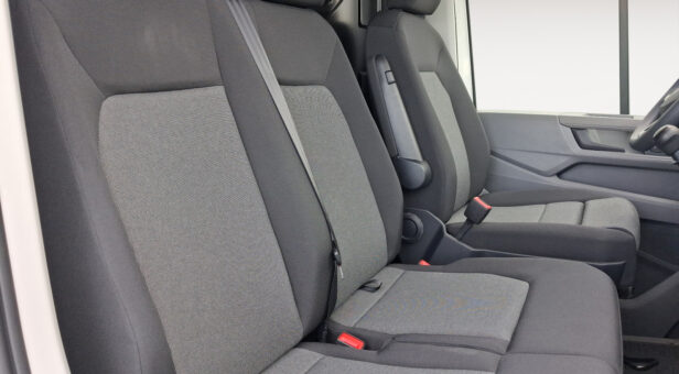 VOLKSWAGEN COMERCIALES LCV CRAFTER 35 FURGON BATALLA MEDIA L3H2 2.0 TDI FWD 103 KW (140 cv) 6 VEL. 3500 KG VOLKSWAGEN COMERCIALES LCV CRAFTER 35 FURGON BATALLA MEDIA L3H2 2.0 TDI FWD 103 KW (140 cv) 6 VEL. 3500 KG