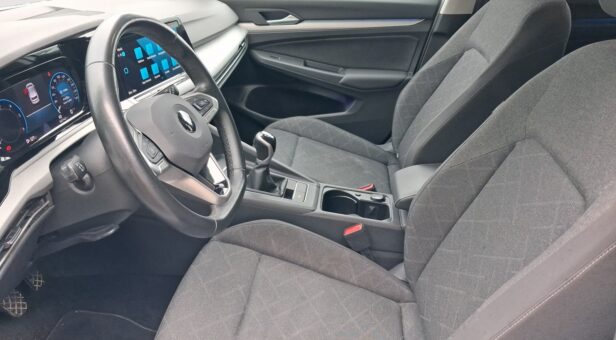 VOLKSWAGEN GOLF BERLINA CON PORTON 2.0 TDI 85KW LIFE 115 5p