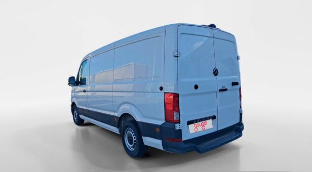 VOLKSWAGEN COMERCIALES LCV CRAFTER 35 FURGON BATALLA MEDIA L3H2 2.0 TDI FWD 103 KW (140 cv) 6 VEL. 3500 KG