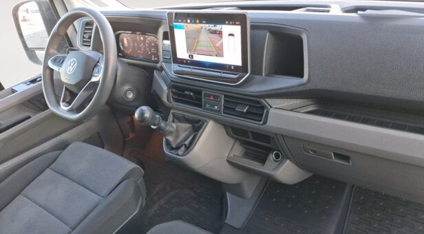 VOLKSWAGEN COMERCIALES LCV CRAFTER 35 FURGON BATALLA MEDIA L3H2 2.0 TDI FWD 103 KW (140 cv) 6 VEL. 3500 KG
