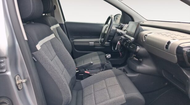 CITROEN C4 CACTUS BERLINA CON PORTON 1.5 BLUEHDI 74KW SHINE 99 5p