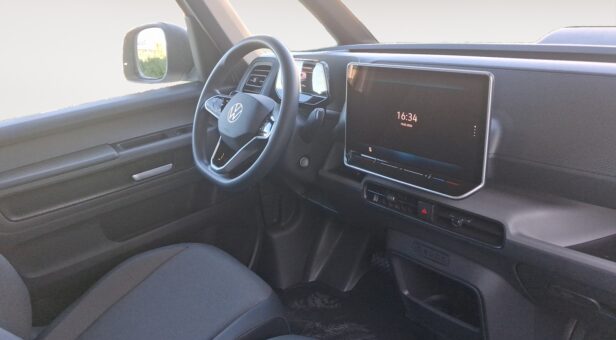 VOLKSWAGEN COMERCIALES ID. BUZZ Cargo Batalla Corta 210 kW (286 CV) 79 kWh Aut 1 Vel. VOLKSWAGEN COMERCIALES ID. BUZZ Cargo Batalla Corta 210 kW (286 CV) 79 kWh Aut 1 Vel.