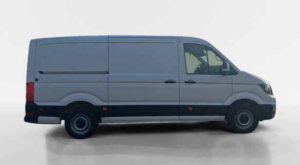 VOLKSWAGEN COMERCIALES LCV CRAFTER 35 FURGON BATALLA MEDIA L3H2 2.0 TDI FWD 103 KW (140 cv) AUT 8 VEL. 3500 KG