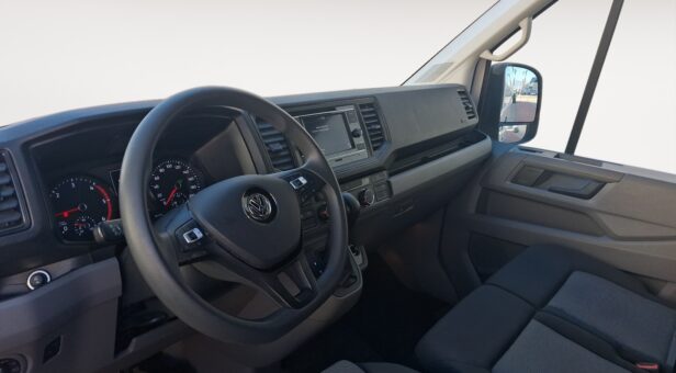 VOLKSWAGEN COMERCIALES LCV CRAFTER 35 FURGON BATALLA MEDIA L3H2 2.0 TDI FWD 103 KW (140 cv) AUT 8 VEL. 3500 KG