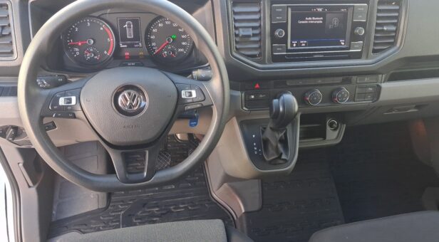 VOLKSWAGEN COMERCIALES LCV CRAFTER 35 FURGON BATALLA MEDIA L3H2 2.0 TDI FWD 103 KW (140 cv) AUT 8 VEL. 3500 KG