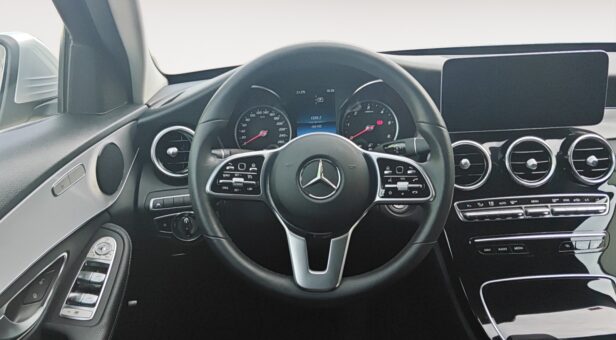 MERCEDES C-CLASS SEDAN 2.0 C 220 D 4MATIC AUTO 194 4p