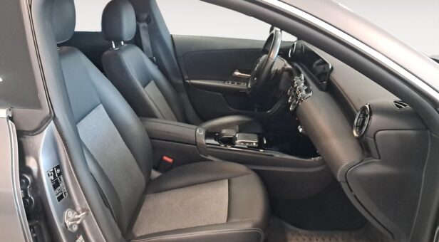 MERCEDES CLA-CLASS FAMILIAR 2.1 CLA 200 D DCT SHOOTING BRAKE 136 5p