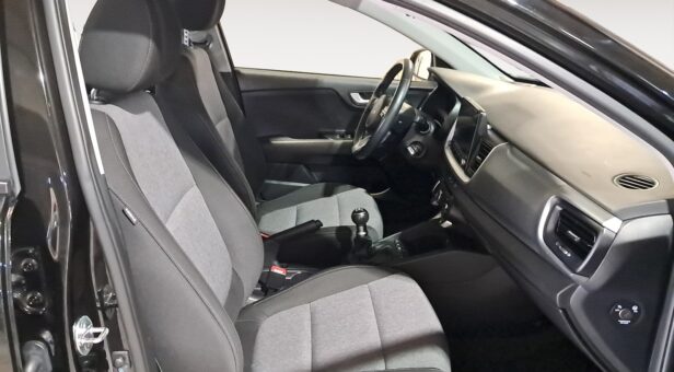 KIA STONIC 1.2 DPI CONCEPT 84 5p