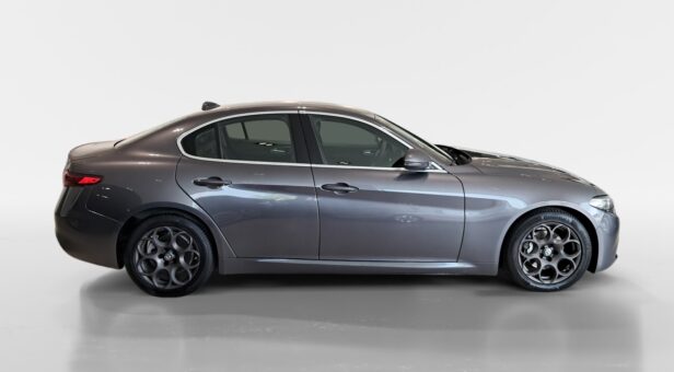 ALFA ROMEO GIULIA SEDAN 2.2 D TURBO 118KW SUPER AUTO 160 4p