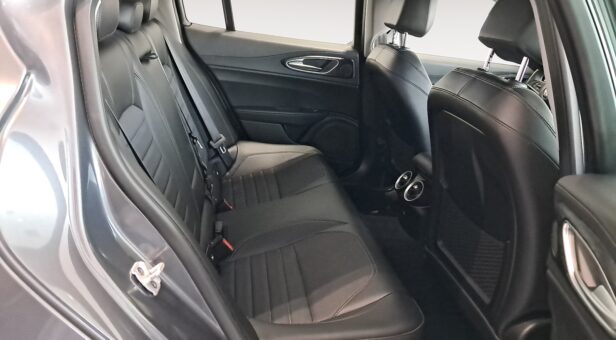 ALFA ROMEO GIULIA SEDAN 2.2 D TURBO 118KW SUPER AUTO 160 4p