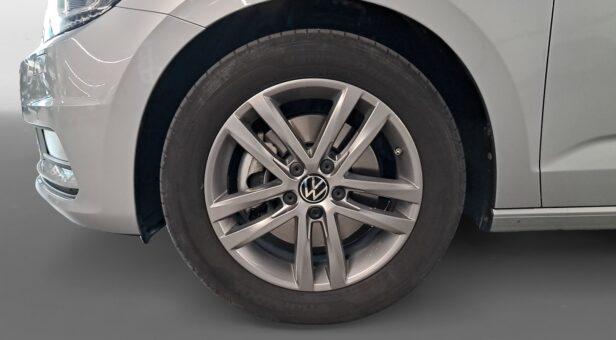VOLKSWAGEN TOURAN MONOVOLUMEN COMPACTO 2.0 TDI 110KW DSG LIFE 150 5P 7 Plazas