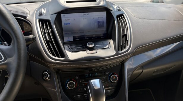 FORD KUGA 2.0 TDCI VIGNALE AUTO 4WD POWERSHIFT 180 5p
