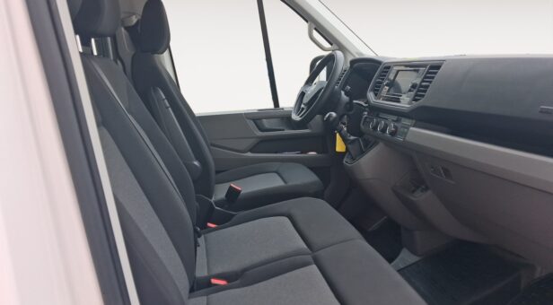 VOLKSWAGEN COMERCIALES LCV CRAFTER 35 Furgón Batalla Media L3H2 2.0 TDI FWD 103 kW (140 CV) 6 Vel. 3500 kg