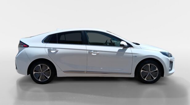 HYUNDAI IONIQ 9 BERLINA CON PORTON 1.6 GDI PHEV TECNO DCT 141 5p