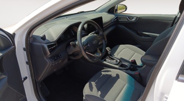 HYUNDAI IONIQ 9 BERLINA CON PORTON 1.6 GDI PHEV TECNO DCT 141 5p