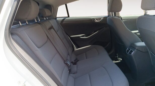 HYUNDAI IONIQ 9 BERLINA CON PORTON 1.6 GDI PHEV TECNO DCT 141 5p