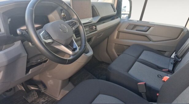 VOLKSWAGEN COMERCIALES LCV CRAFTER 35 FURGON BATALLA MEDIA L3H2 2.0 TDI FWD 103 KW (140 cv) AUT 8 VEL. 3500 KG