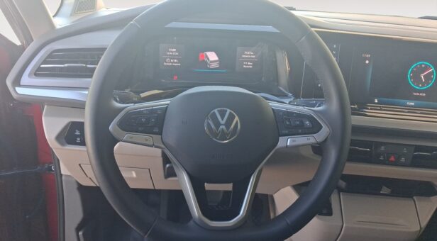 VOLKSWAGEN COMERCIALES LCV MULTI VAN LIFE 1.5 EHYBRID 130 KW (177 cv) / 100 KW (136 CV) DSG 6 VEL. 4MOTION 19,7 KWH VOLKSWAGEN COMERCIALES LCV MULTI VAN LIFE 1.5 EHYBRID 130 KW (177 cv) / 100 KW (136 CV) DSG 6 VEL. 4MOTION 19,7 KWH