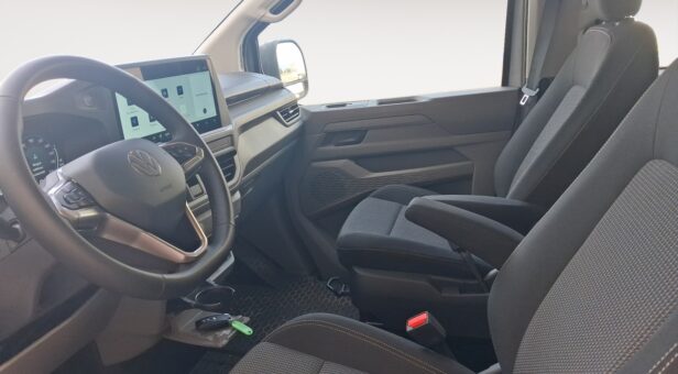 VOLKSWAGEN COMERCIALES LCV CARAVELLE CARAVELLE BATALLA CORTA 2.0 TDI 110 KW (150 cv) AUT 8 VEL.