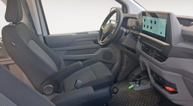 VOLKSWAGEN COMERCIALES LCV CARAVELLE CARAVELLE BATALLA CORTA 2.0 TDI 110 KW (150 cv) AUT 8 VEL.