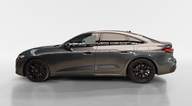AUDI A5 BERLINA CON PORTON 2.0 PHEV E-HYBRID QUATTRO 220 BLACK LINE 299 5p AUDI A5 BERLINA CON PORTON 2.0 PHEV E-HYBRID QUATTRO 220 BLACK LINE 299 5p
