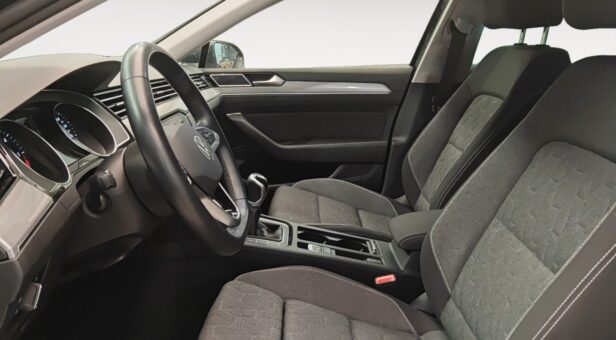 VOLKSWAGEN PASSAT VARIANT EXECUTIVE 2.0 TDI 110 KW (150 cv) 6 VEL.
