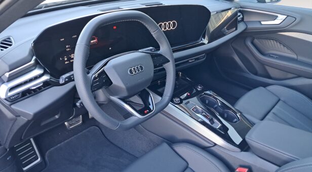 AUDI A5 FAMILIAR 2.0 PHEV E-HYBR QUA 220 BLACK LINE AVANT 299 5p