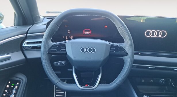 AUDI A5 FAMILIAR 2.0 PHEV E-HYBR QUA 220 BLACK LINE AVANT 299 5p