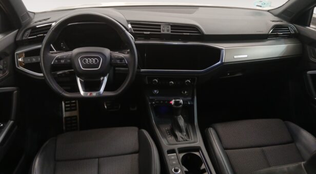 AUDI Q3 TODOTERRENO 1.5 35 TFSI S TRONIC BLACK LINE 150 5p