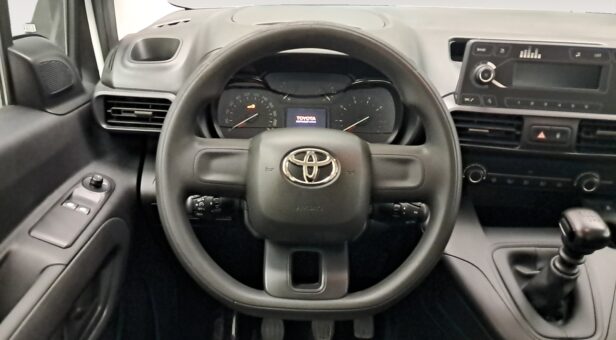 TOYOTA PROACE CITY VERSO COMBI 1.5D 75KW GX L1 102 4p