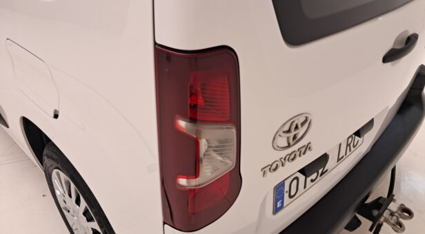 TOYOTA PROACE CITY VERSO COMBI 1.5D 75KW GX L1 102 4p