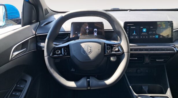 MG MG 3 LUXURY Hybrid MG MG 3 LUXURY Hybrid