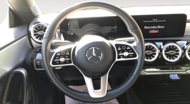 MERCEDES CLA -CLASS CLA 180 PROGRESSIVE Line