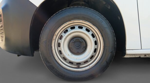 CITROEN BERLINGO MONOVOLUMEN COMPACTO 1.5 BLUEHDI 75KW TALLA M LIVE 102 4p