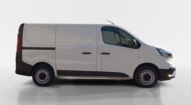 RENAULT TRAFIC FURGON 2.0 BLUEDCI 96KW L1H1 IL 130 4p