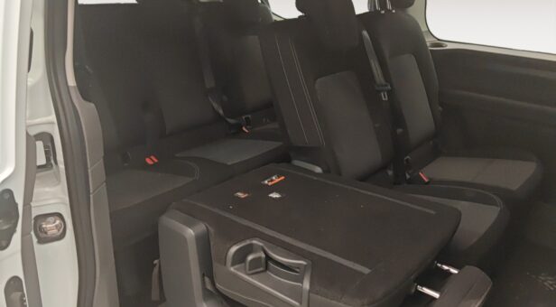 VOLKSWAGEN CARAVELLE MONOVOLUMEN 2.0 TDI 81KW SWB 110 4P 8 Plazas