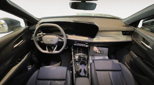 AUDI Q3 TODOTERRENO 1.5 PHEV S TRONIC S LINE 272 5p