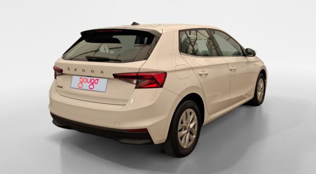 SKODA FABIA BERLINA CON PORTON 1.0 MPI 59KW AMBITION 80 5p SKODA FABIA BERLINA CON PORTON 1.0 MPI 59KW AMBITION 80 5p