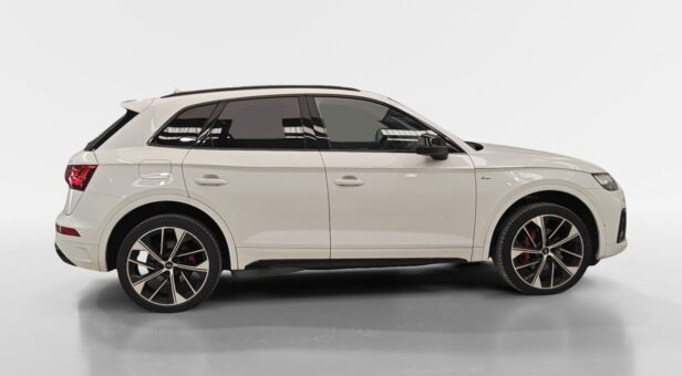 AUDI Q5 TODOTERRENO 2.0 40 TDI S TRONIC QUATTRO S LINE 204 5p