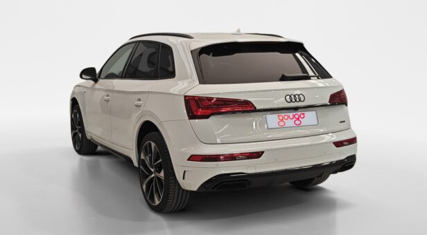AUDI Q5 TODOTERRENO 2.0 40 TDI S TRONIC QUATTRO S LINE 204 5p