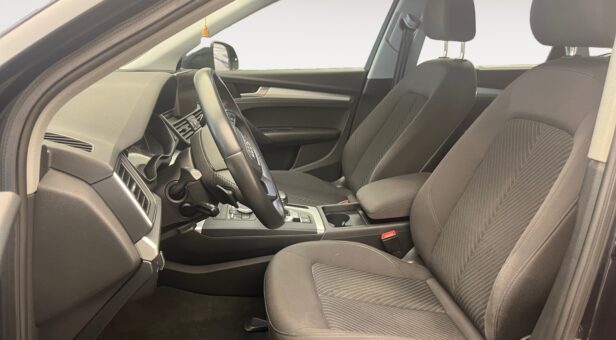 AUDI Q5 TODOTERRENO 2.0 50 TFSI E S TRONIC QUATTRO ADVANC 299 5p