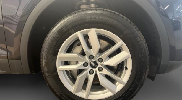 AUDI Q5 TODOTERRENO 2.0 50 TFSI E S TRONIC QUATTRO ADVANC 299 5p