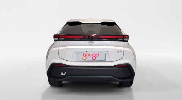 TOYOTA C-HR Toyota C-HR 140H e-CVT 5P Advance