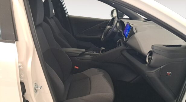 TOYOTA C-HR Toyota C-HR 140H e-CVT 5P Advance