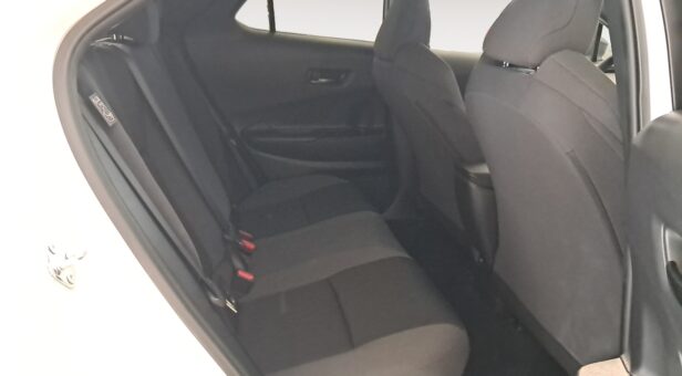 TOYOTA C-HR Toyota C-HR 140H e-CVT 5P Advance