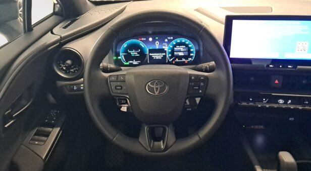 TOYOTA C-HR Toyota C-HR 140H e-CVT 5P Advance
