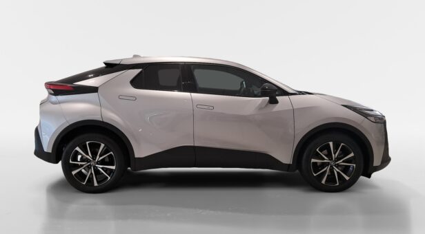 TOYOTA C-HR Toyota C-HR 140H e-CVT 5P Advance