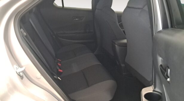 TOYOTA C-HR Toyota C-HR 140H e-CVT 5P Advance